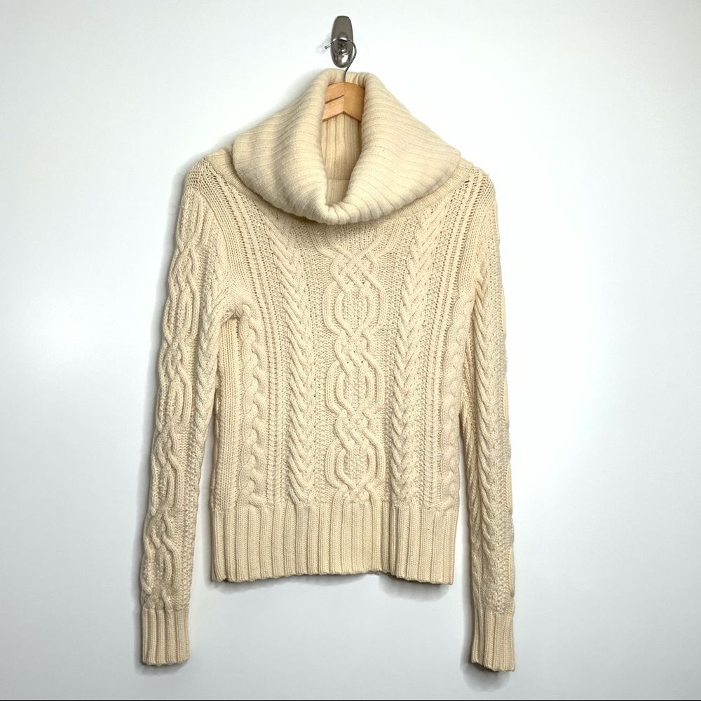Ralph Lauren Cowl-Neck Fisherman Sweater. Size M.
